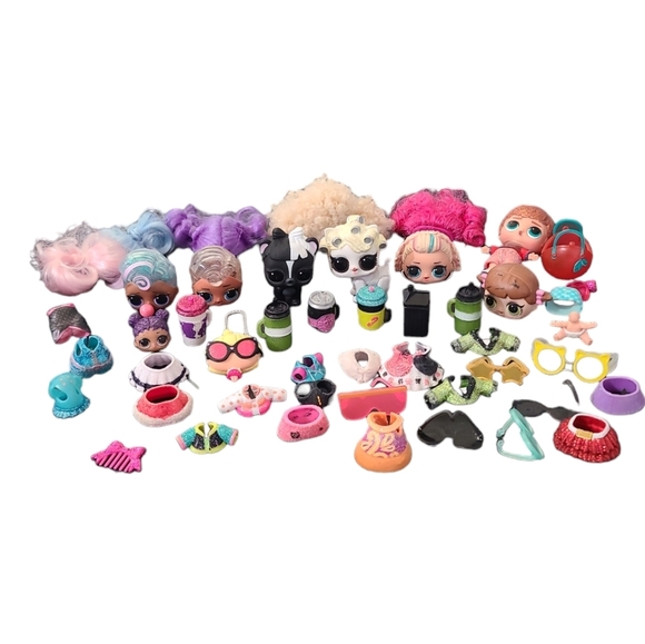 Lot Of L.O.L Doll Clothes Heads And Wigs - Picture 1 of 7